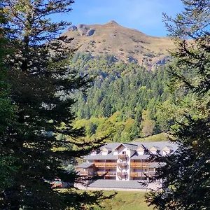 Appartement Recente Au Coeur Des Monts Du Cantal, Laveissière